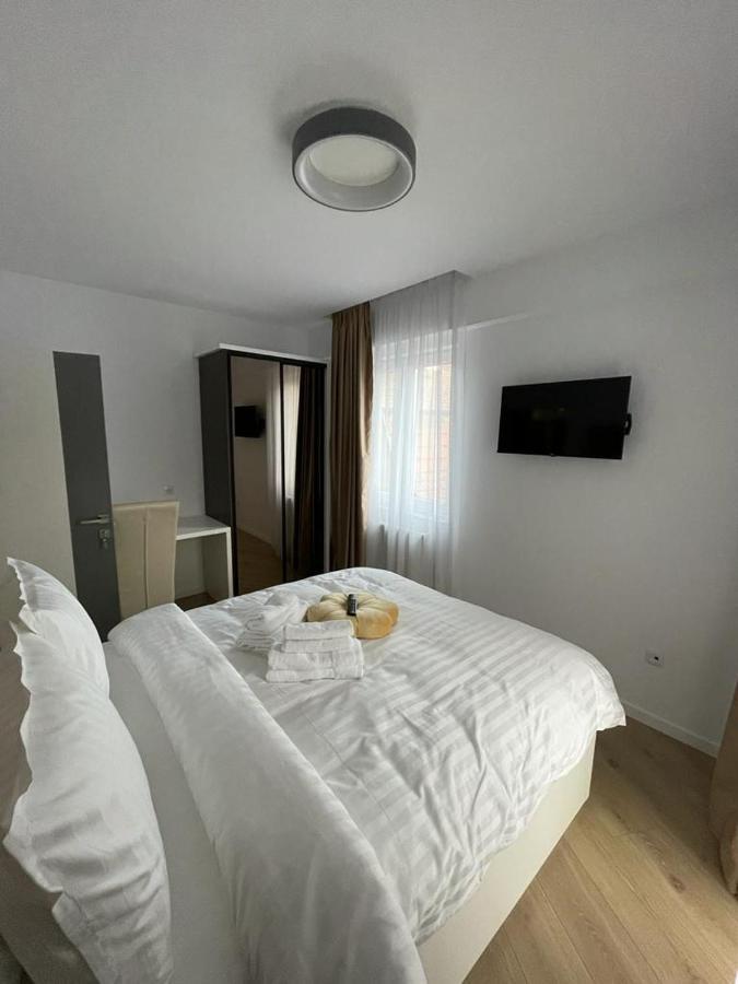 Adina Apartament Gura Humorului Luaran gambar
