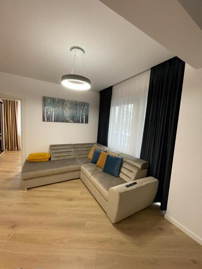Adina Apartament Gura Humorului Luaran gambar