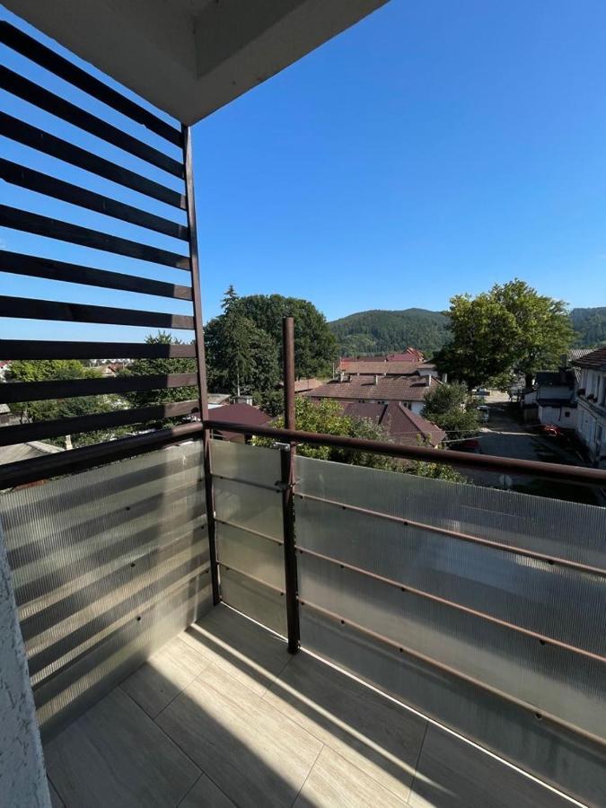 Adina Apartament Gura Humorului Luaran gambar